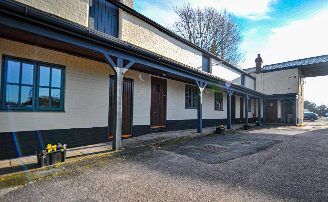 The Coachman Pub, Hartford, Room Only Hartford  Extérieur photo